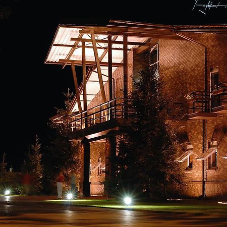 Park-Hotel Butenko Stable Protsev Bagian luar foto
