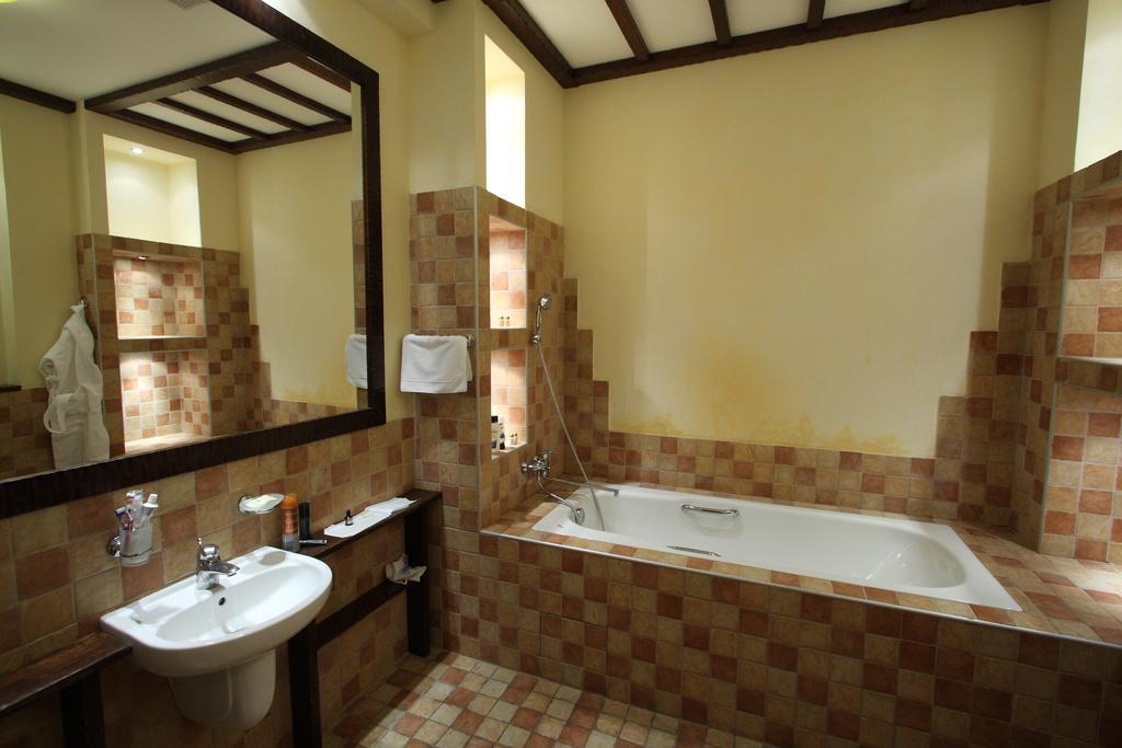 Park-Hotel Butenko Stable Protsev Bagian luar foto